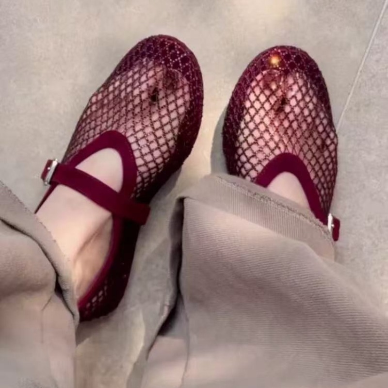 Hollow Rhinestone Baotou Sanda - Women Fashion Heels ulasan dan harga